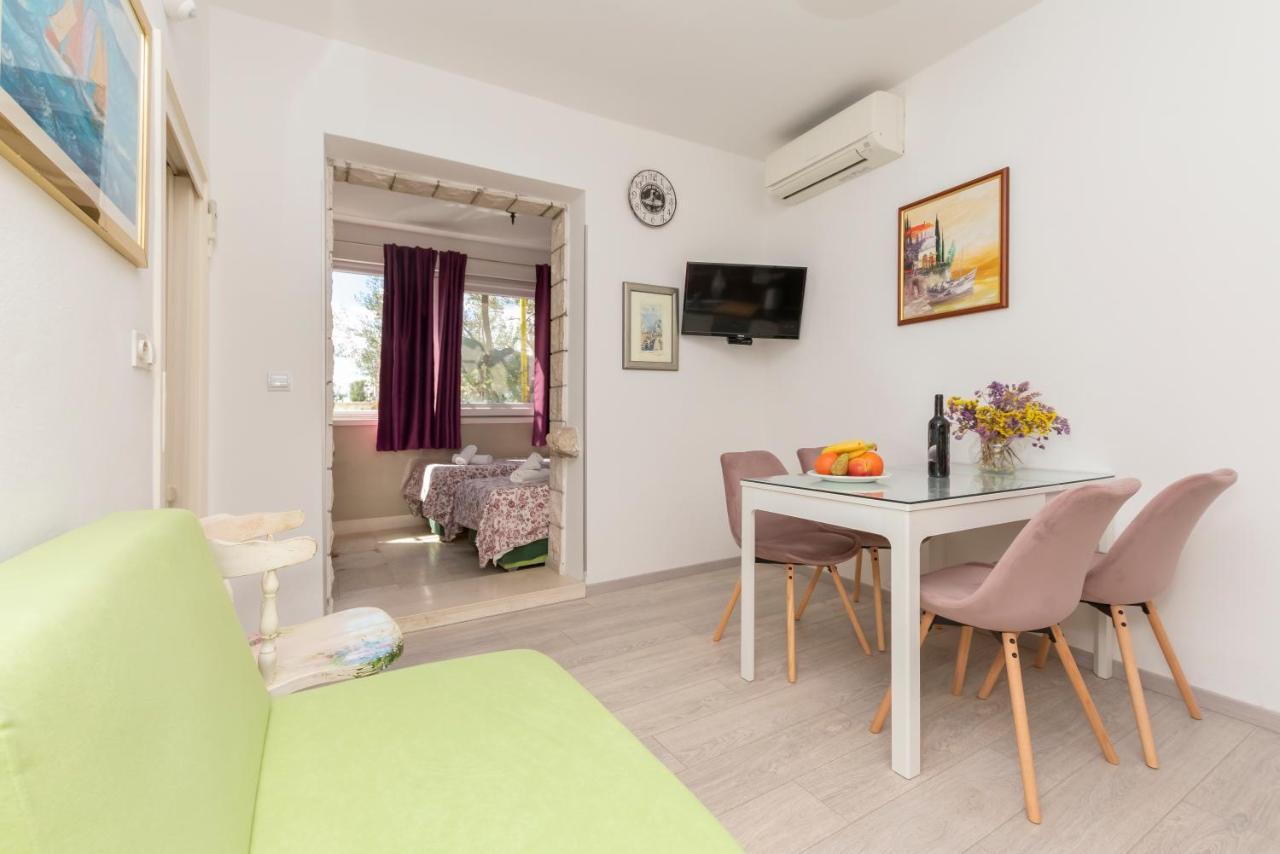 Apartments Villa White House Omis Exterior photo