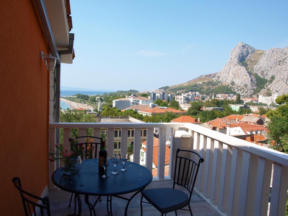 Apartments Villa White House Omis Exterior photo
